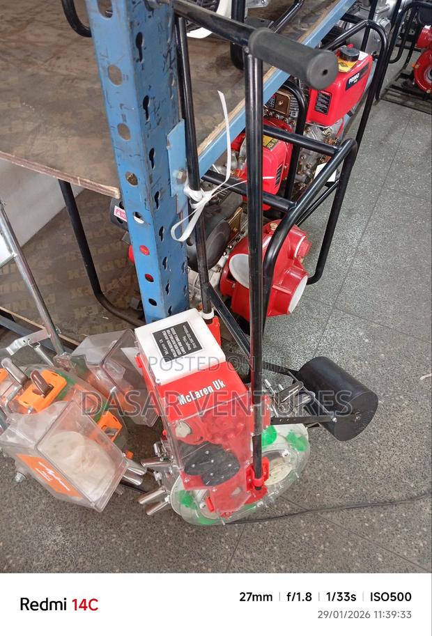 Seed Planter With Fertilizer - thumbnail 3