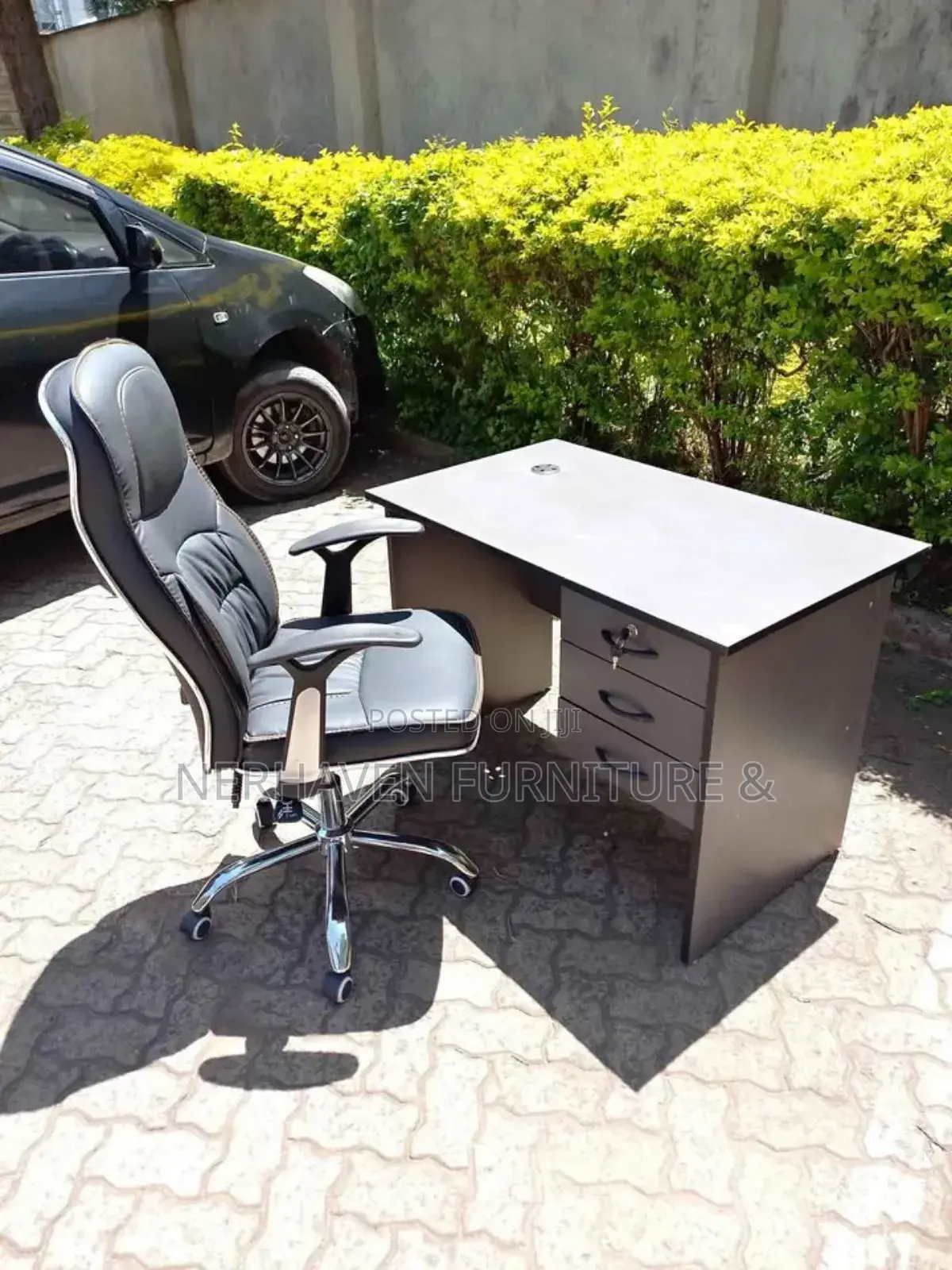Leather Chair and Office Desk – Elegant Office Set
