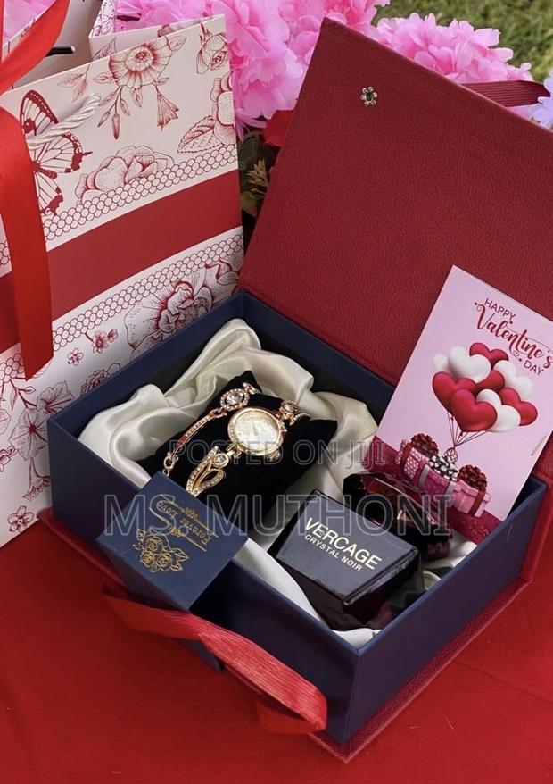 Accesories / Perfum Valentines Ladies Gift Hamper - thumbnail 3