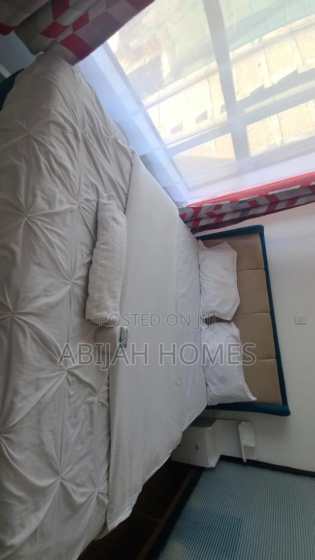 Studio Apartment Airbnb Roysambu - thumbnail 7