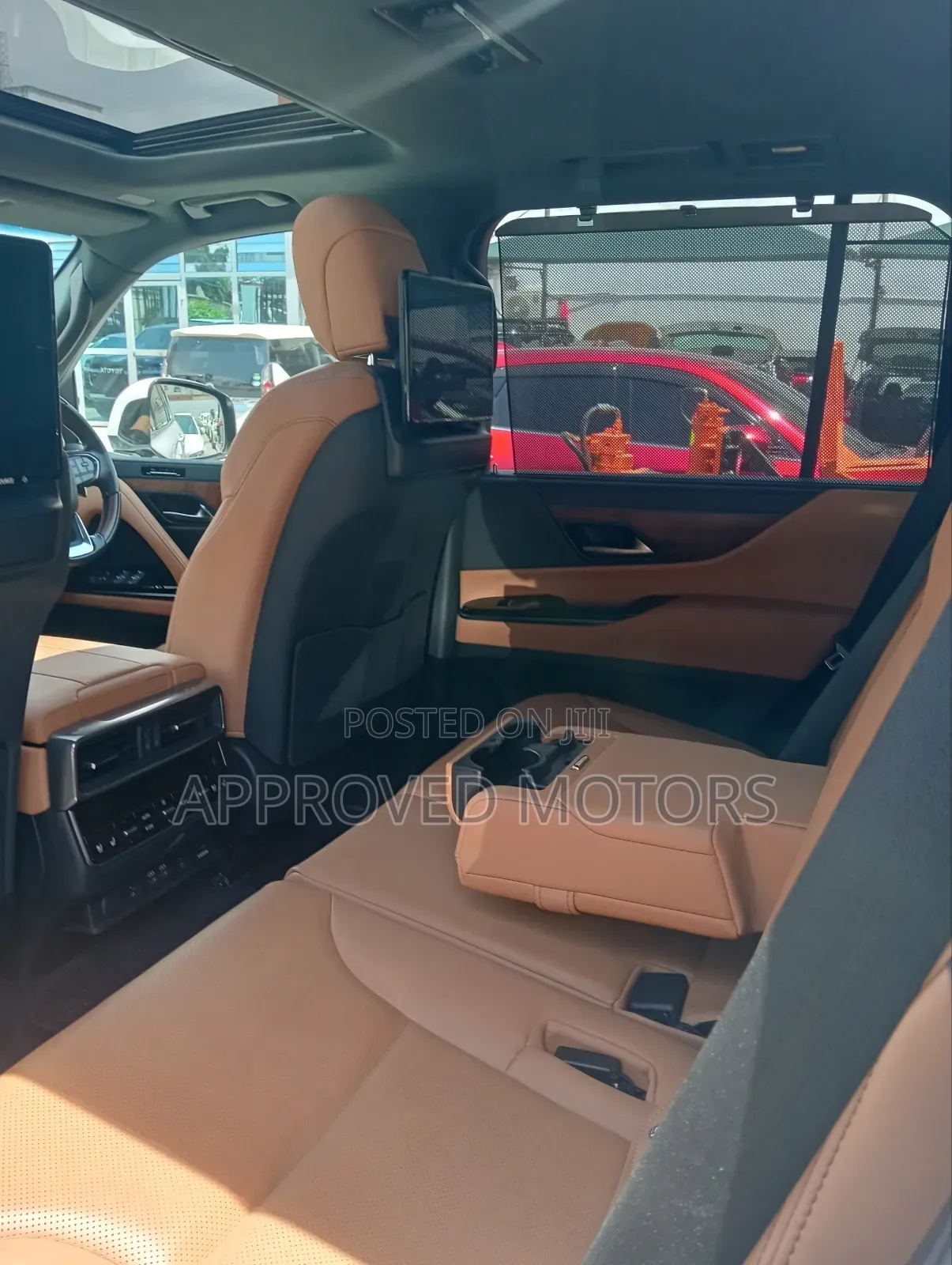 Lexus LX LX 600 2022 White