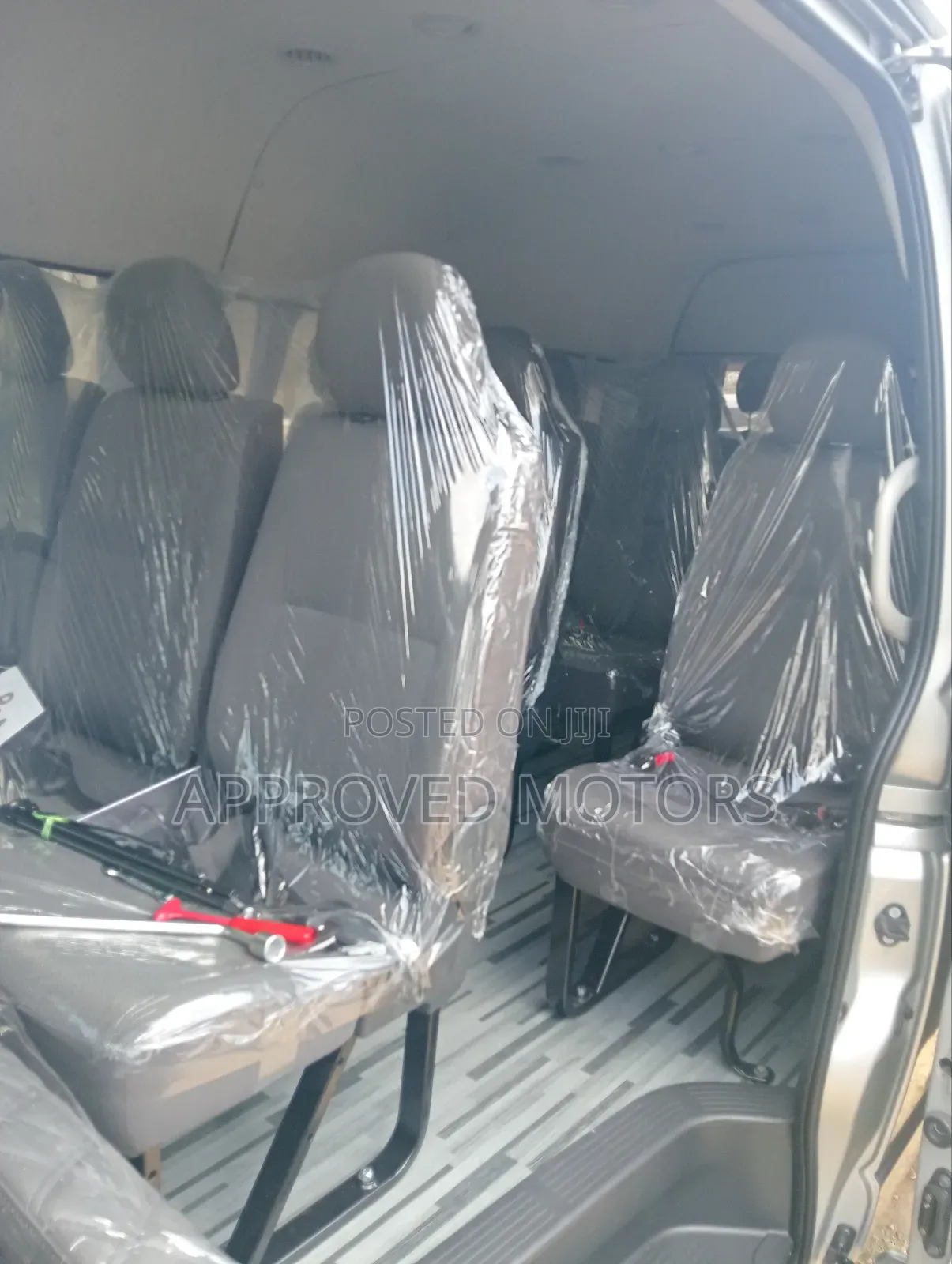 Toyota HiAce 2019 Silver