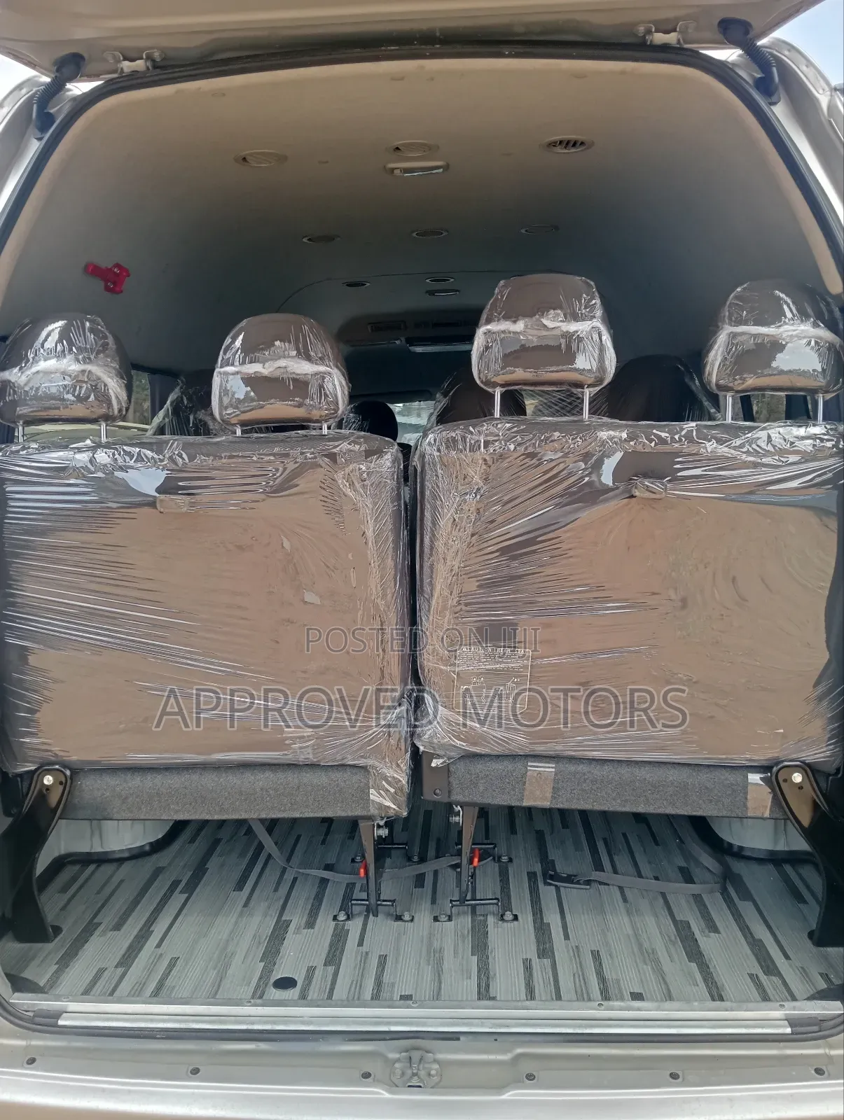 Toyota HiAce 2019 Silver
