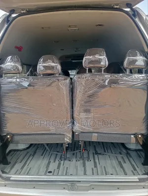 Toyota HiAce 2019 Silver