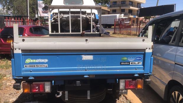 Isuzu Elf Truck 2018 Blue - thumbnail 5