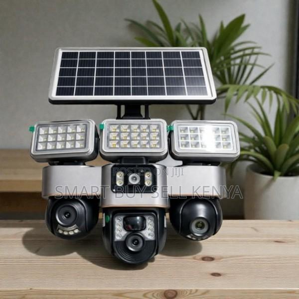 Home Security 12mp 4g PTZ Rotating 3lens Camera With Solar Flood Light
