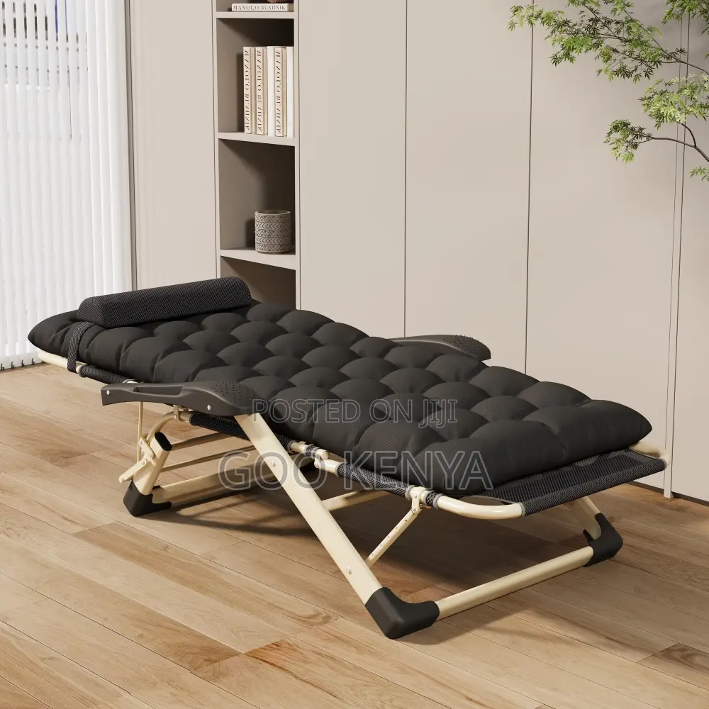 Home Chair; Foldable Soft-cushioned Zero Gravity Lounge Chair