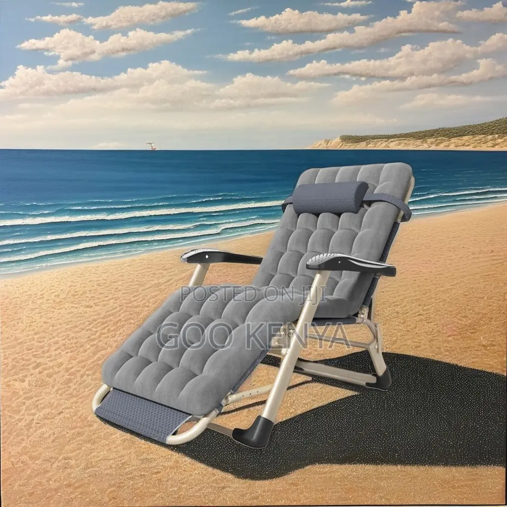 Home Chair; Foldable Soft-cushioned Zero Gravity Lounge Chair