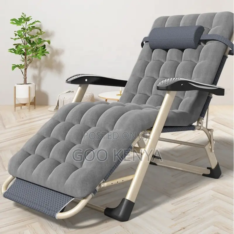 Home Chair; Foldable Soft-cushioned Zero Gravity Lounge Chair