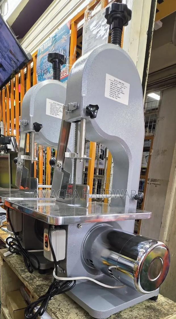 Bonesaw Machine With Extra Blade - main view