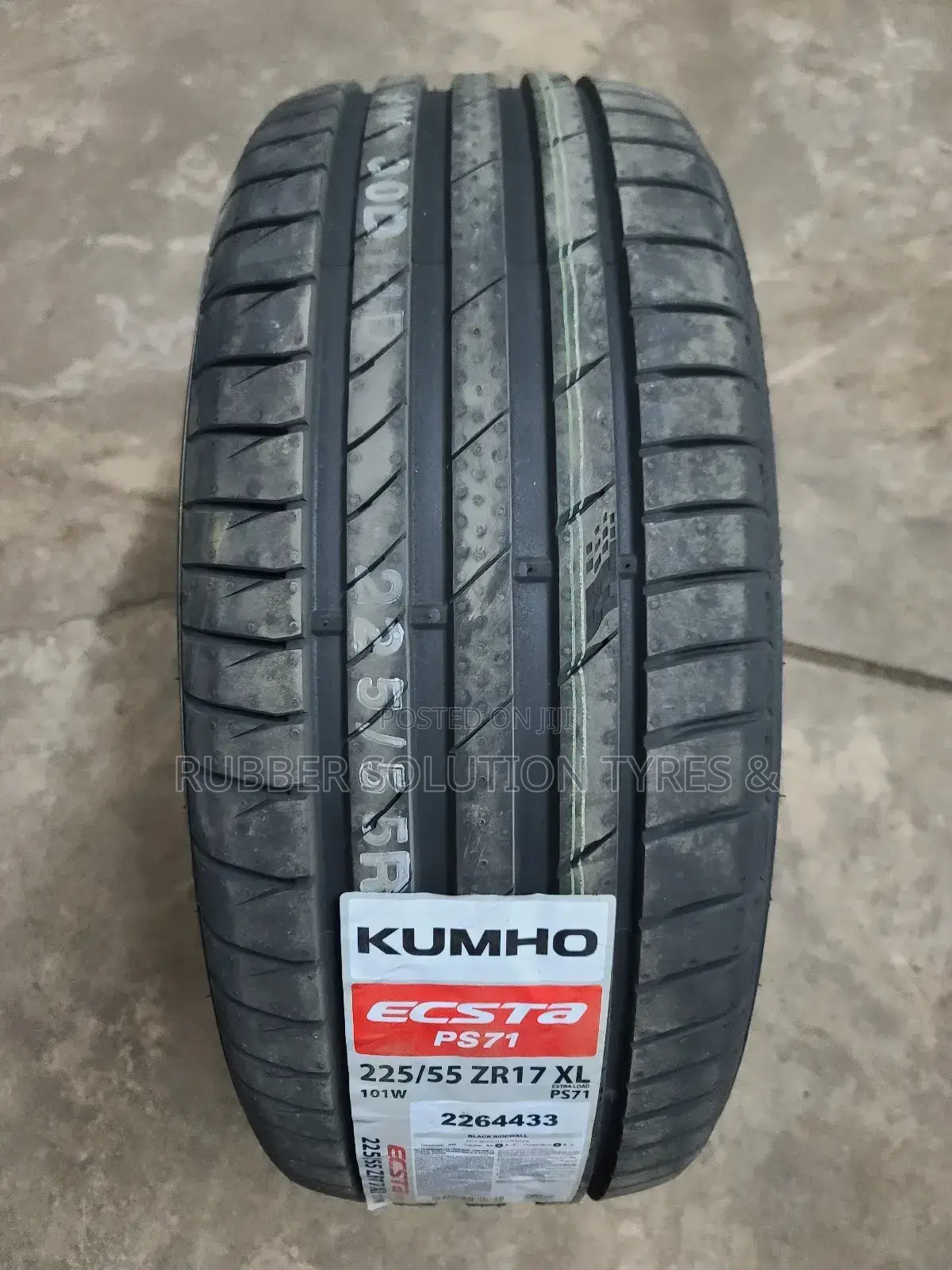 225 /55 R17 Kumho Tyres 101w Xl Escta Ps71