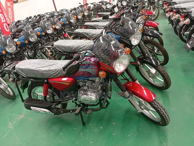 New Motorcycle 2025 Red - main view