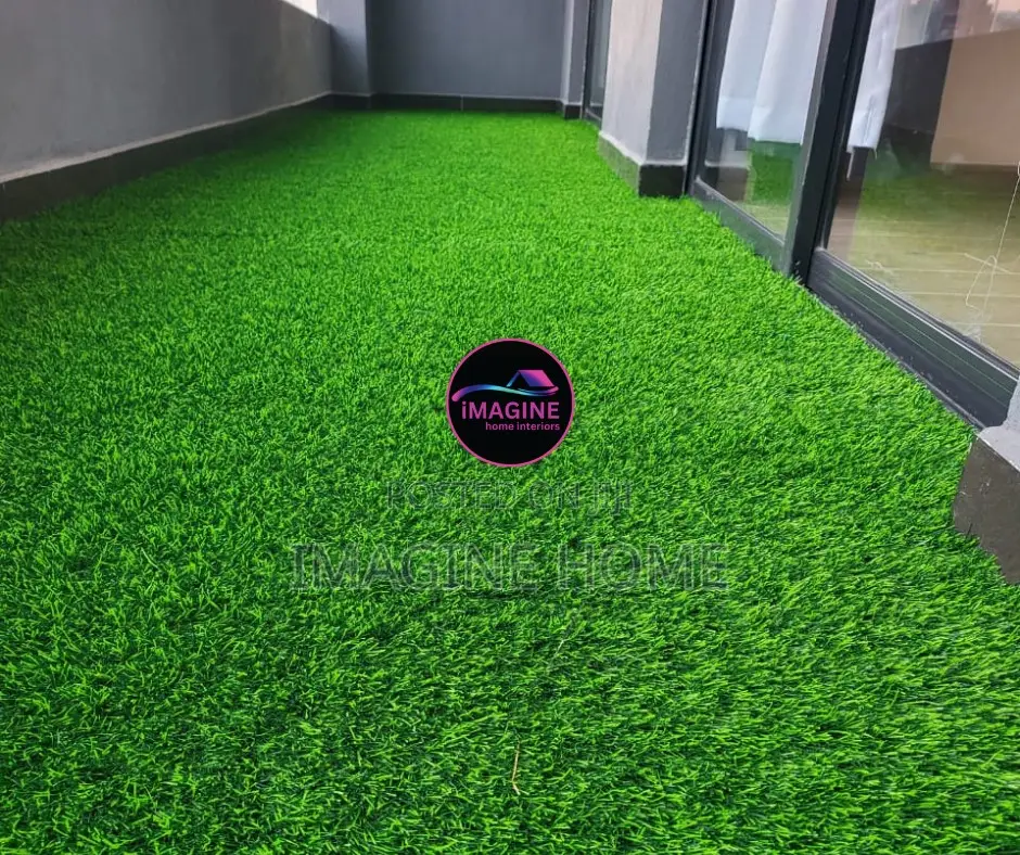Installation Turf Grass Carpet