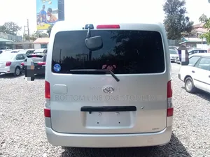 Toyota TownAce 2018 Silver