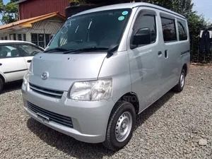 Toyota TownAce 2018 Silver