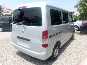 Toyota TownAce 2018 Silver