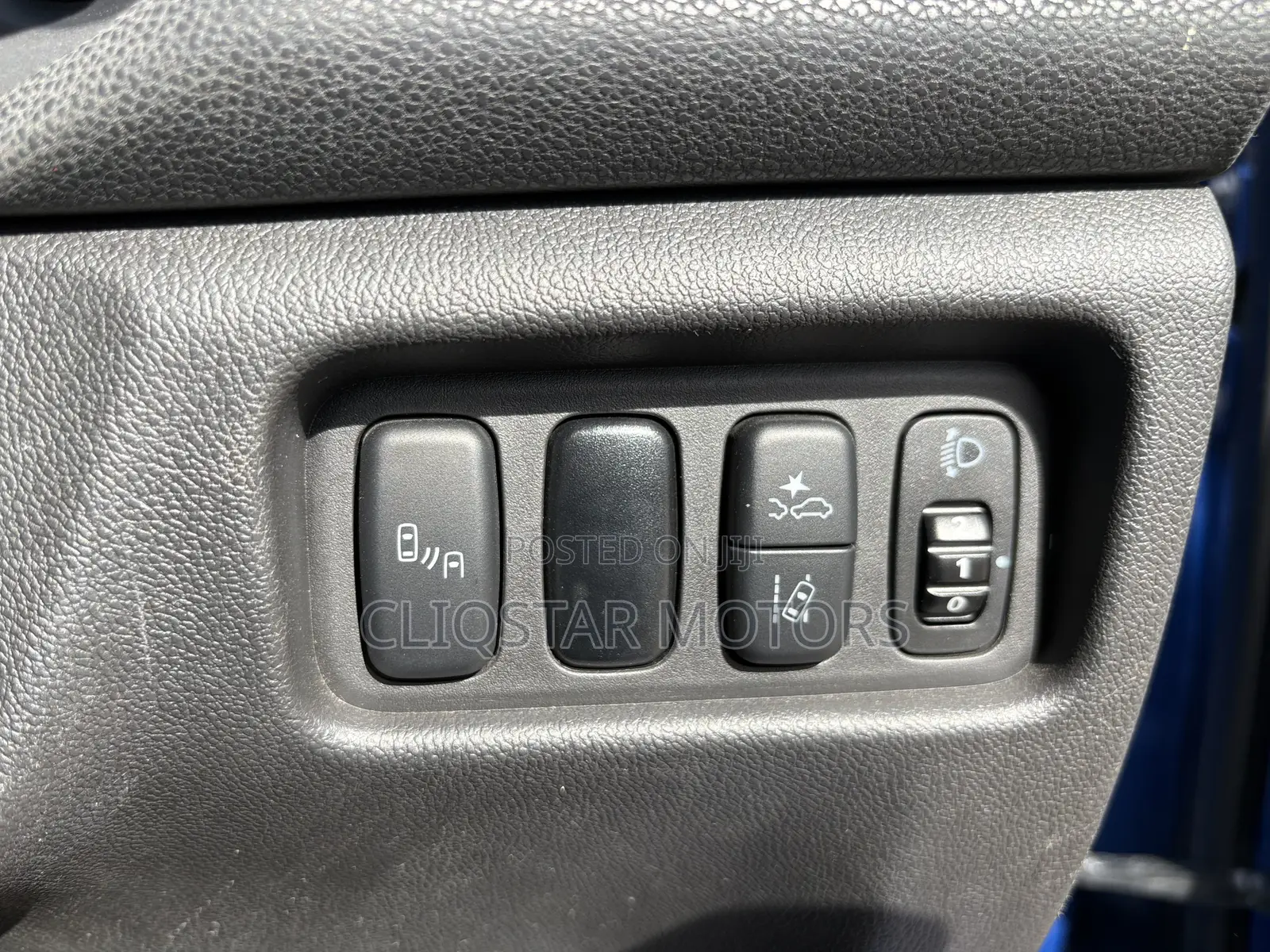 Mitsubishi RVR 2018 Blue