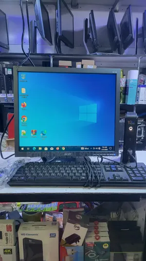 Intel Pentium 2gb Ram 128ssd +17inch