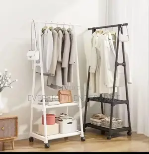 Indoor Triangular Coat Rack With Wheel Mobile
