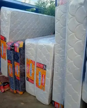Colour White Quilted. -Mattress 4by6 10inch