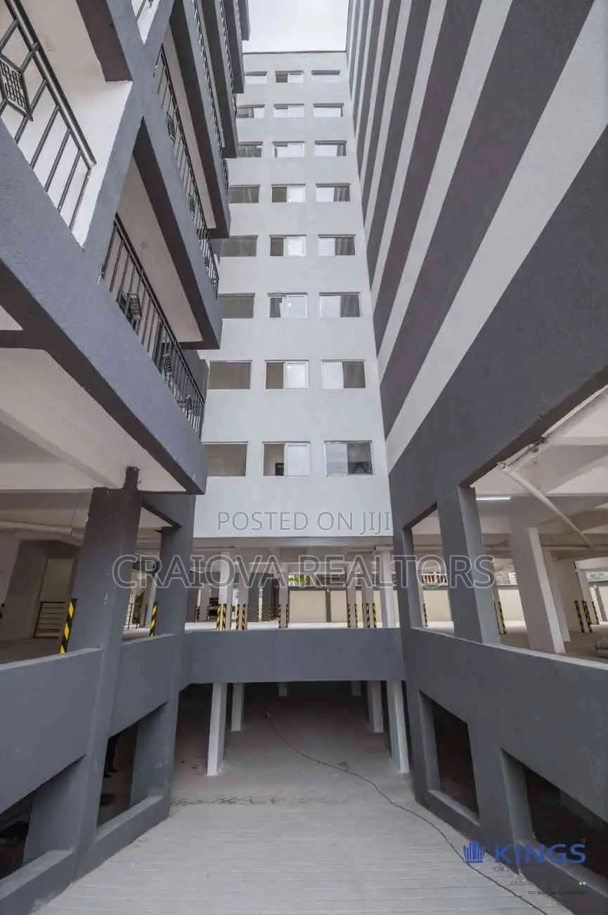 2bdrm Apartment in Racecourse for sale