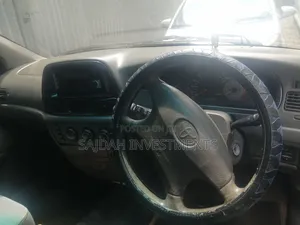 Toyota Noah 2.0 FWD (8 Seater) 2001 Silver