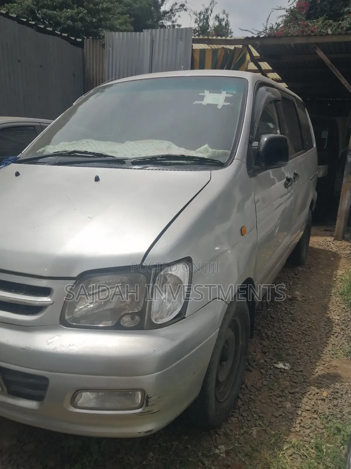 Toyota Noah 2.0 FWD (8 Seater) 2001 Silver