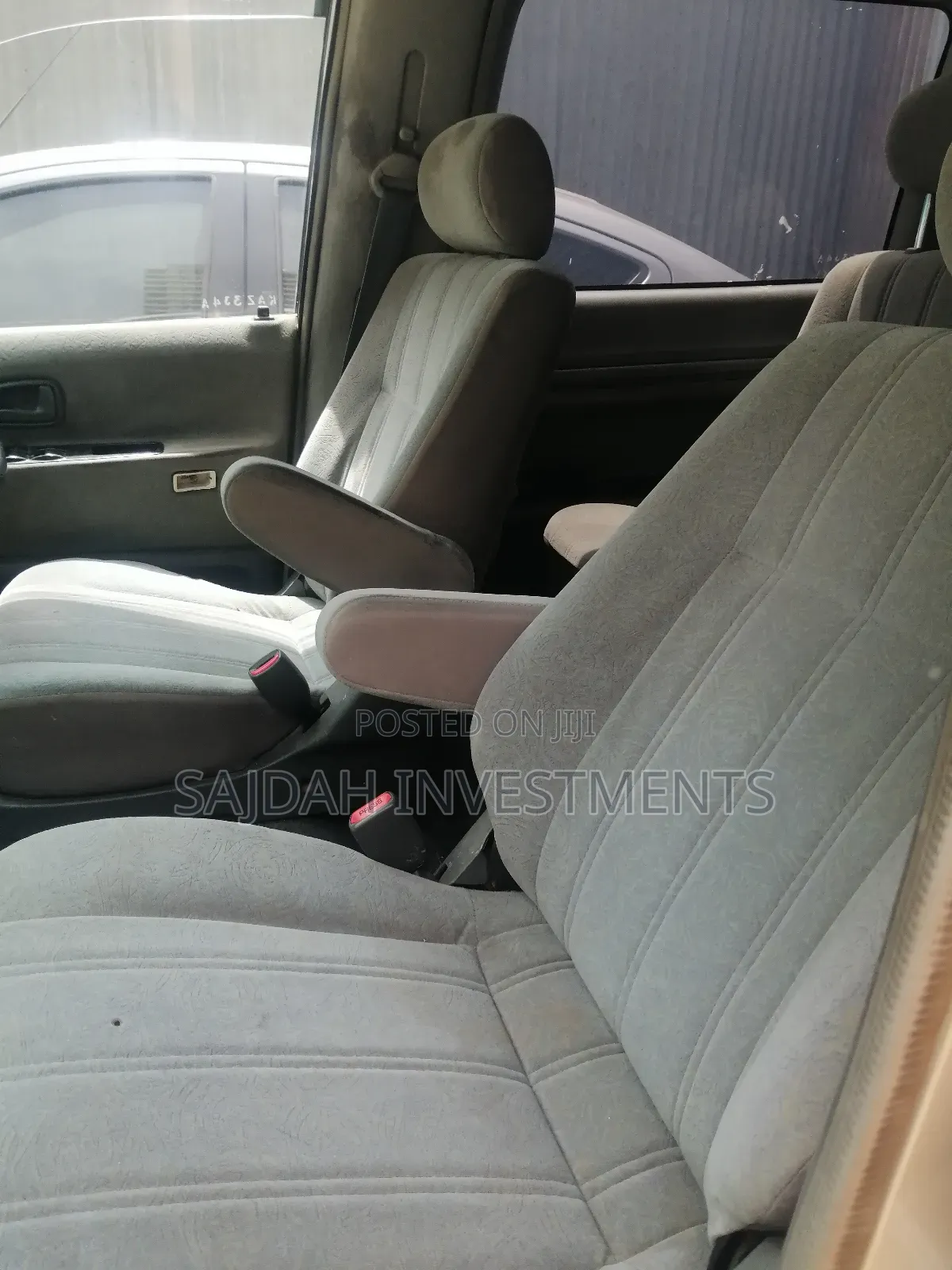 Toyota Noah 2.0 FWD (8 Seater) 2001 Silver