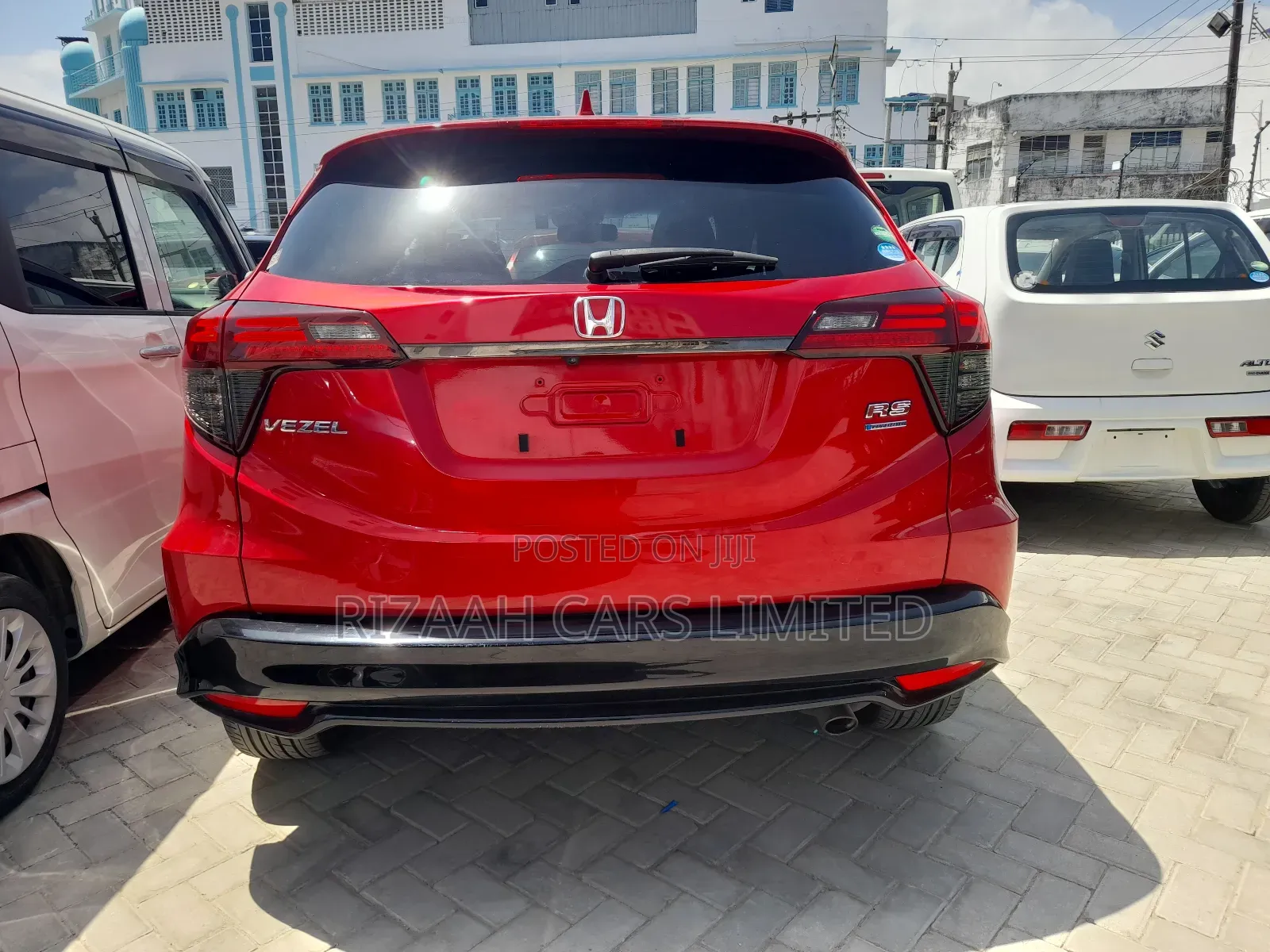 Honda Vezel 1.5 Hybrid 2WD 2018 Red