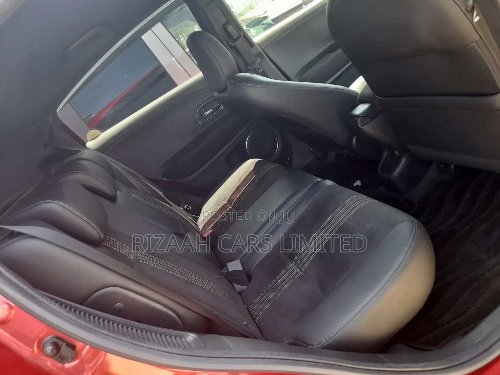 Honda Vezel 1.5 Hybrid 2WD 2018 Red