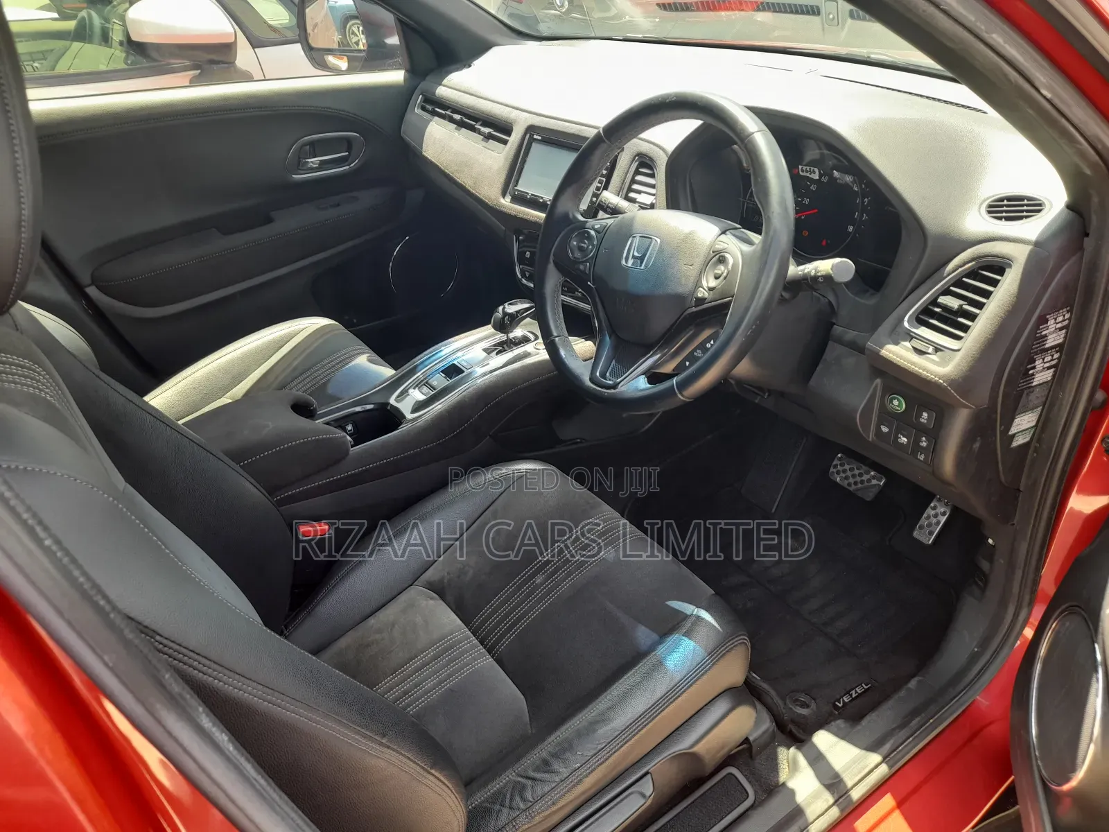 Honda Vezel 1.5 Hybrid 2WD 2018 Red