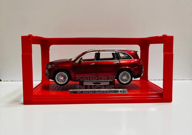 Diecast Luxury Model Suv – Mercedes-Benz 580 - thumbnail 3