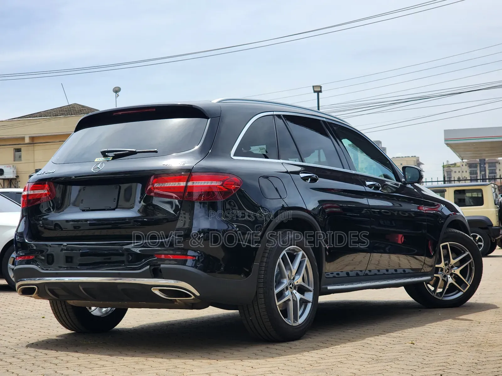 Mercedes-Benz GLC-Class GLC250 Sport Utility 4-Door (2.0L, 4cyl Turbo) Black