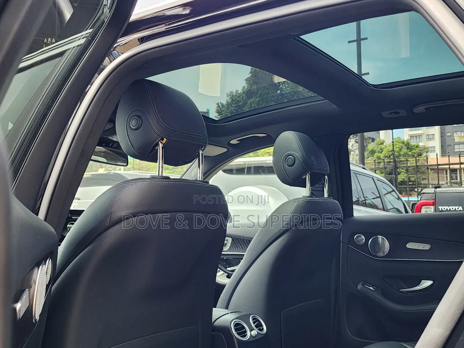 Mercedes-Benz GLC-Class GLC250 Sport Utility 4-Door (2.0L, 4cyl Turbo) Black