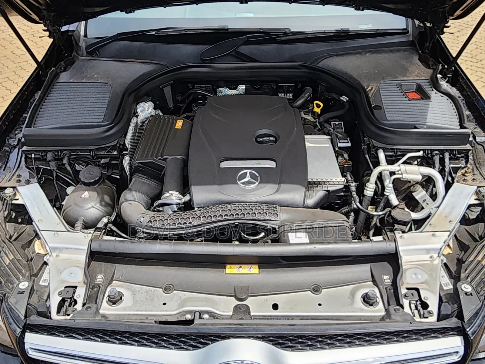 Mercedes-Benz GLC-Class GLC250 Sport Utility 4-Door (2.0L, 4cyl Turbo) Black