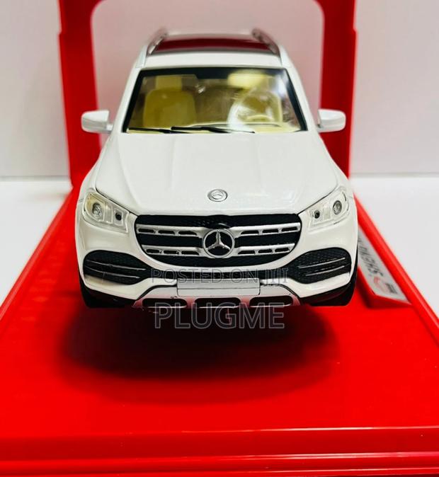 Diecast Luxury Model Suv – Mercedes-Benz 580 - thumbnail 2