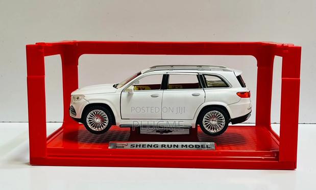 Diecast Luxury Model Suv – Mercedes-Benz 580 - thumbnail 4