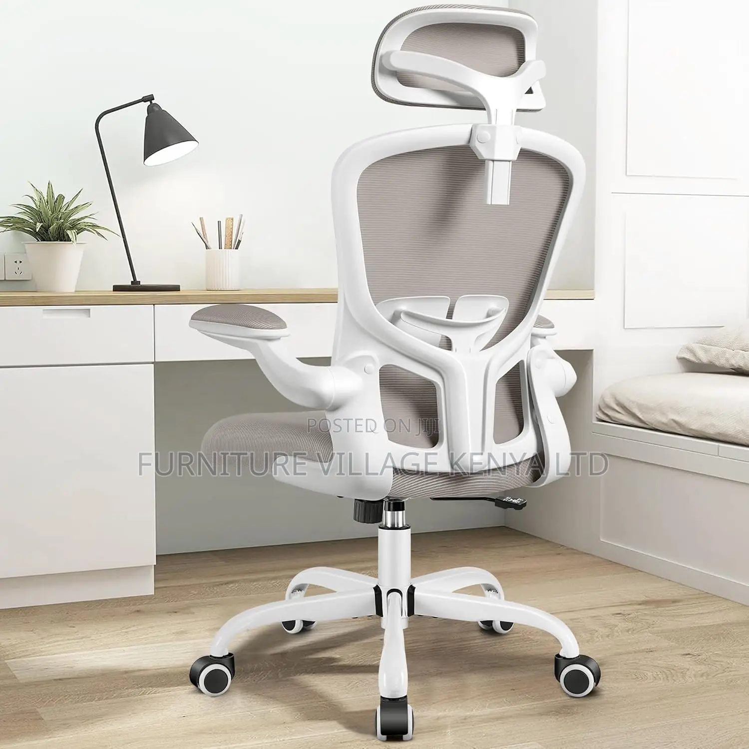 Ergonomic Office Chair With Adjustable Headrest