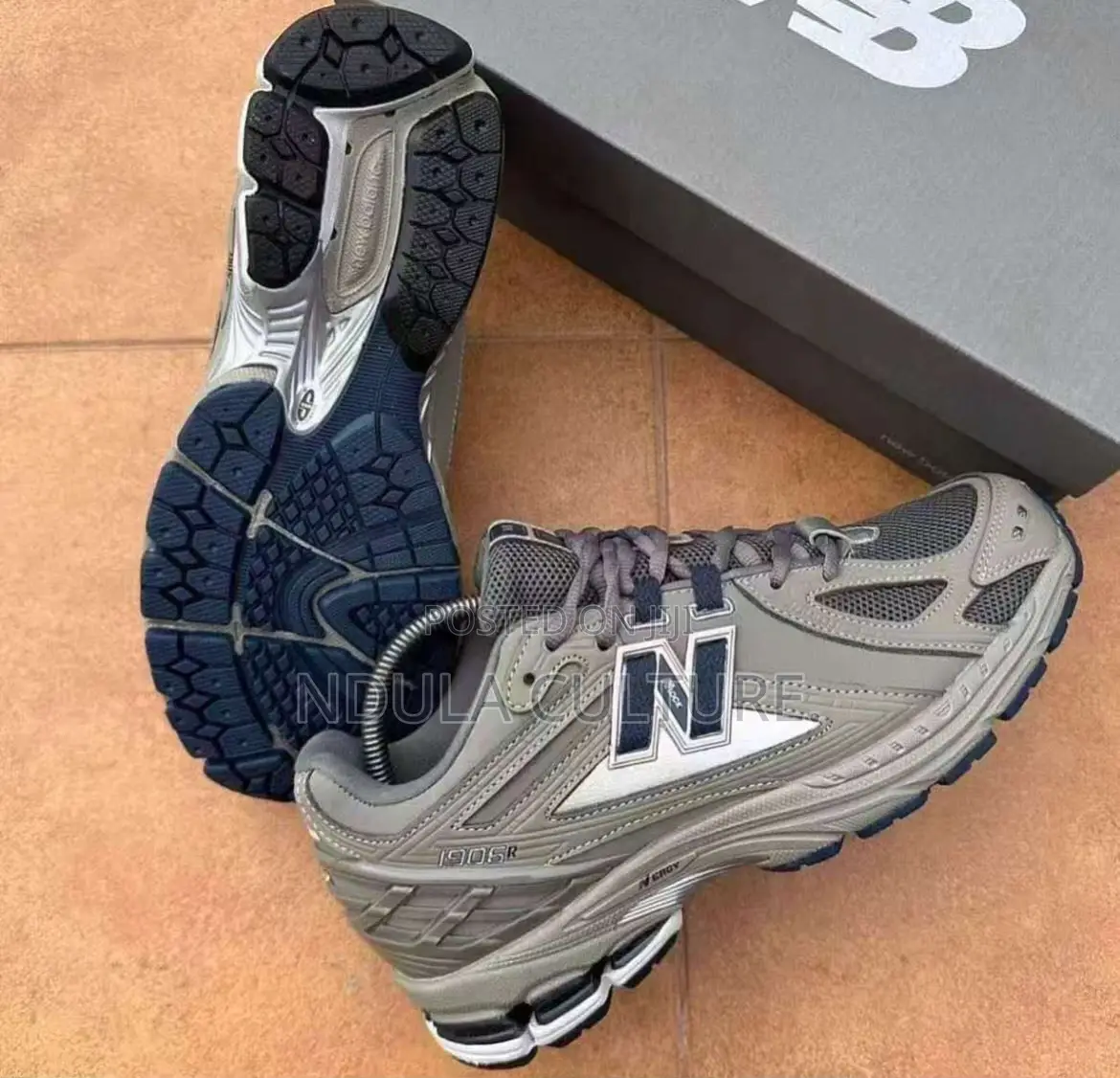 New Balance 1906r