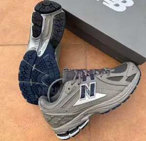 New Balance 1906r