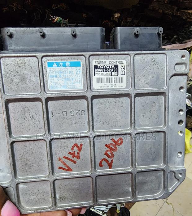 Engine Computer Toyota Vitz - main view