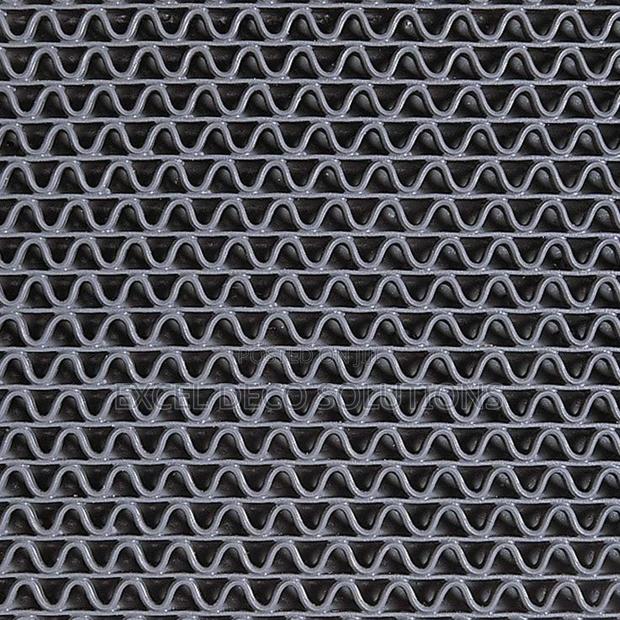 Anti-Slip S Mat – Heavy Duty Safety Flooring