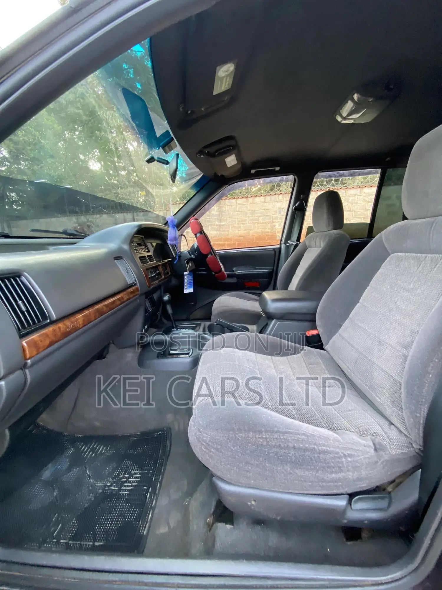 Jeep Grand Cherokee 1997 Maroon