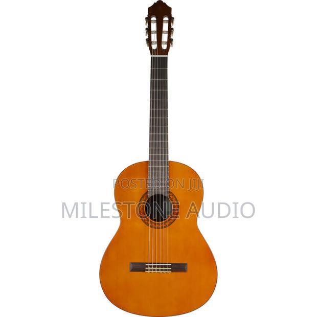 Yamaha C40 Classical Guitar - main view