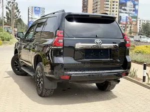 Toyota Land Cruiser Prado 2.7 2021 Black