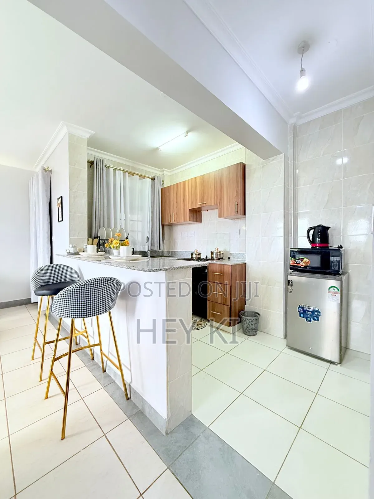 Spacious Two Bedroom Kamakis