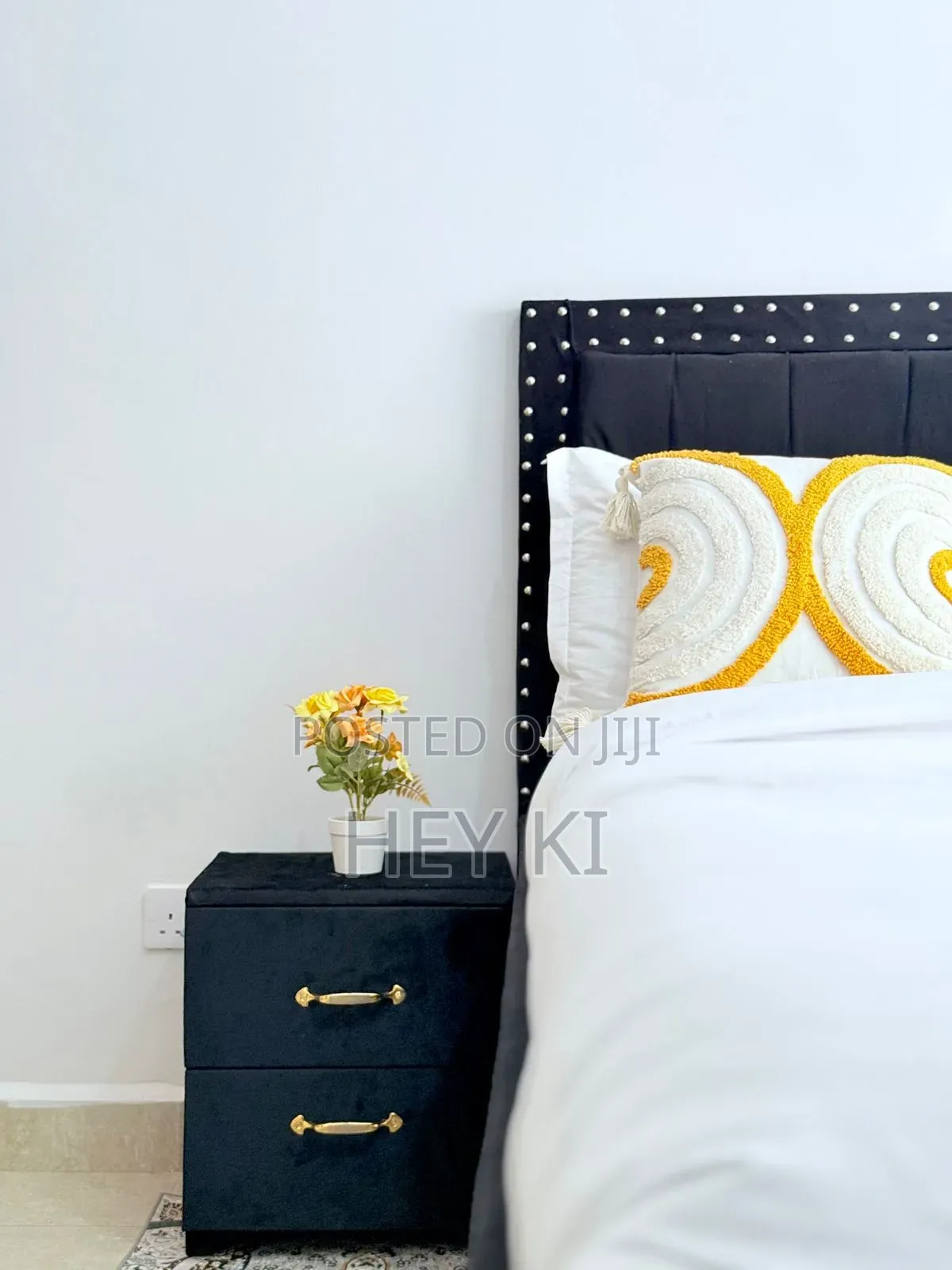 Spacious Two Bedroom Kamakis