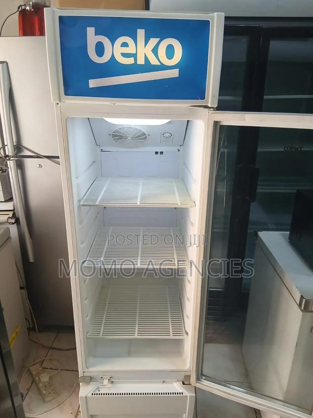 Beko Display Fridge 350l - thumbnail 2