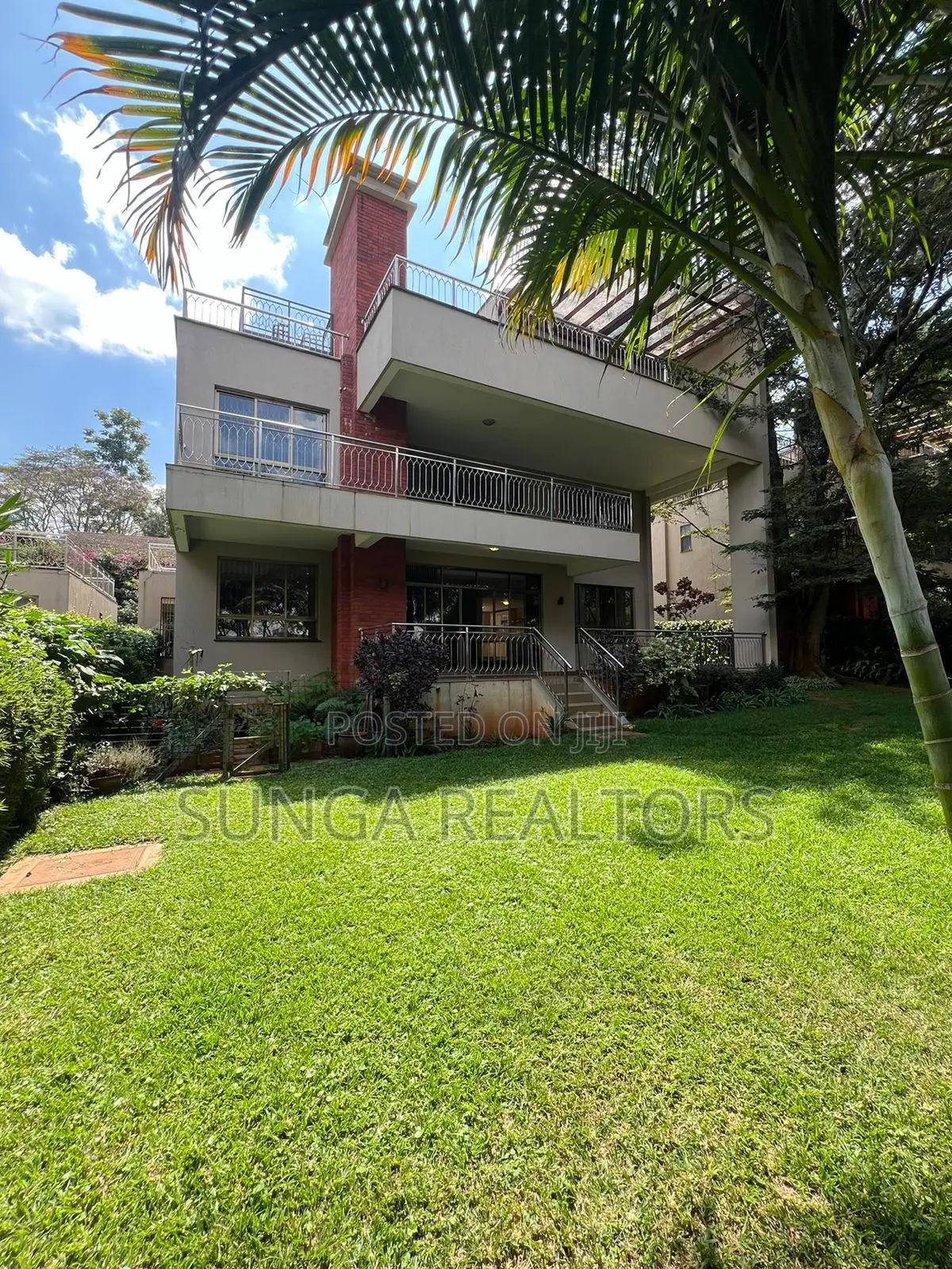 5bdrm House in Mzima Springs, Riverside Drive for sale