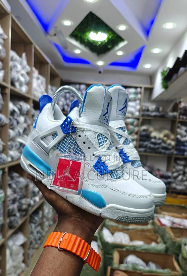 Air Jordan 4 - thumbnail 10